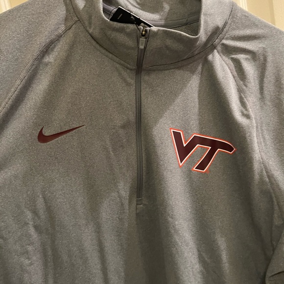 Virginia tech Nike XXL women’s top - Picture 2 of 7